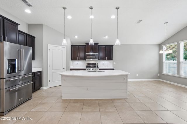 121 LOCHNAGAR MOUNTAIN Drive, St. Johns, FL 32259