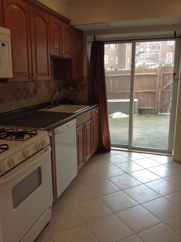 1734 Commonwealth Ave 1, Boston, MA 02135