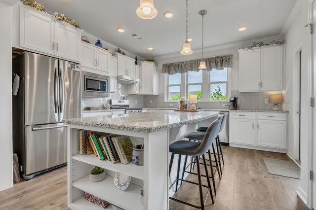 1514 Bledsoe Knl, Spring Hill, TN 37174