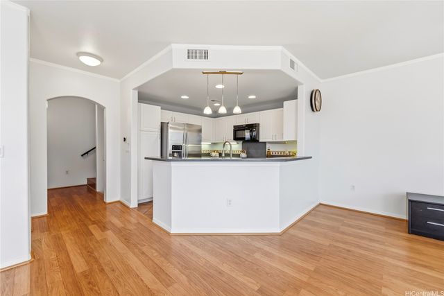 7018 Hawaii Kai Drive 206, Honolulu, HI 96825