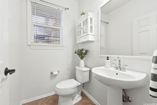 7018 Hawaii Kai Drive 206, Honolulu, HI 96825