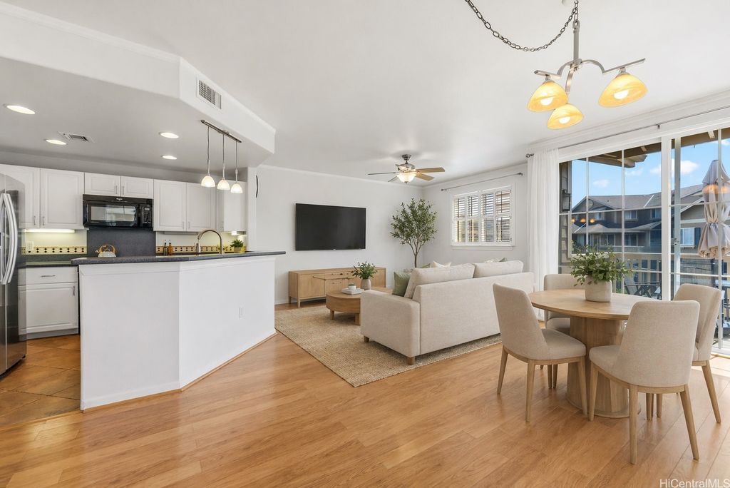 7018 Hawaii Kai Drive 206, Honolulu, HI 96825