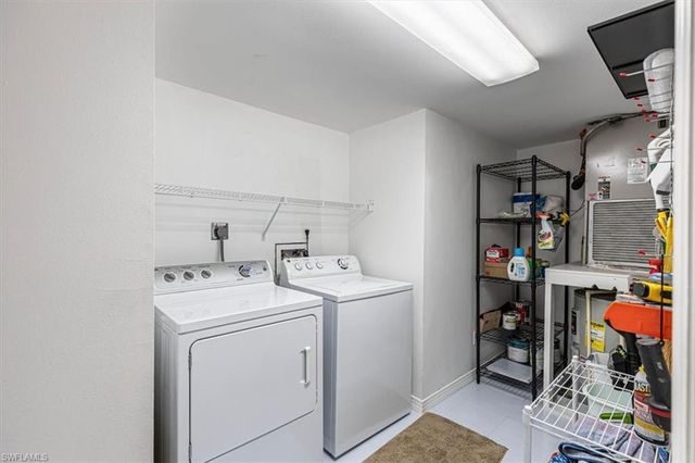 705 Augusta BLVD 4, Naples, FL 34113