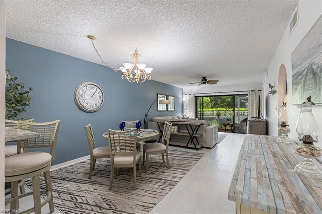 705 Augusta BLVD 4, Naples, FL 34113