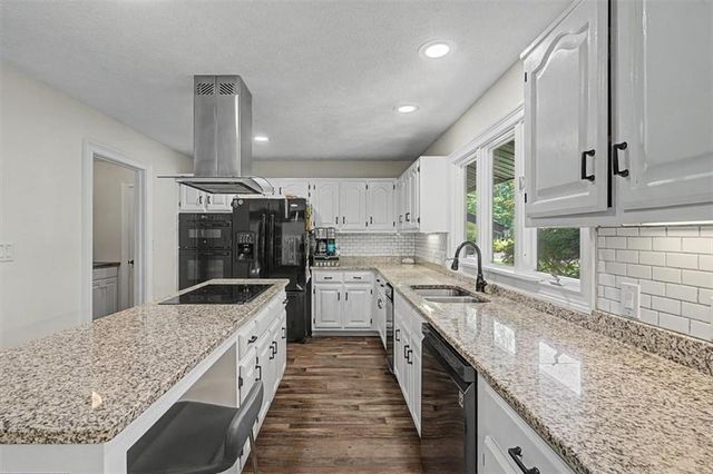 3595 Canon Creek Drive, Cumming, GA 30041