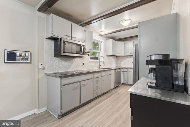5006 RAYBURN CT, Temple Hills, MD 20748