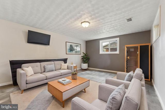 5006 RAYBURN CT, Temple Hills, MD 20748