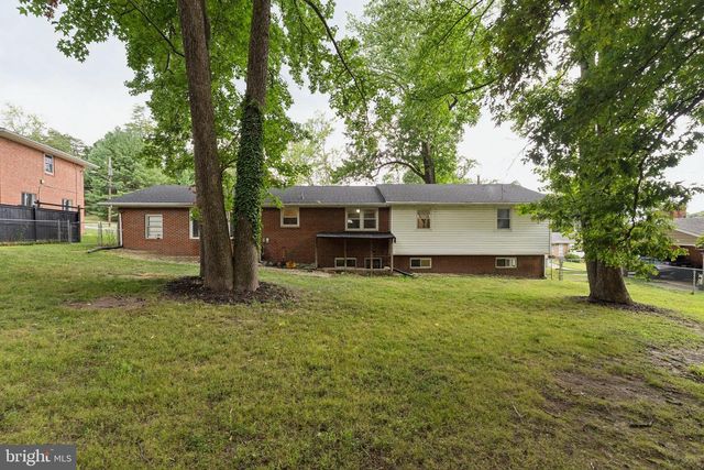5006 RAYBURN CT, Temple Hills, MD 20748
