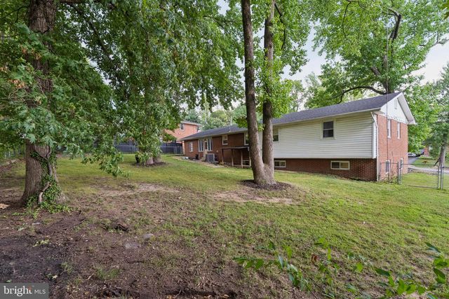 5006 RAYBURN CT, Temple Hills, MD 20748