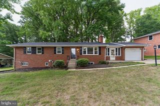 5006 RAYBURN CT, Temple Hills, MD 20748