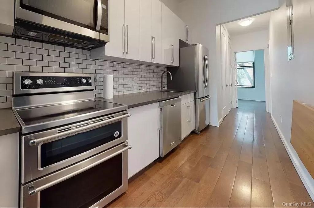 286 W 137th Street, New York (manhattan), NY 10030 — photo 4