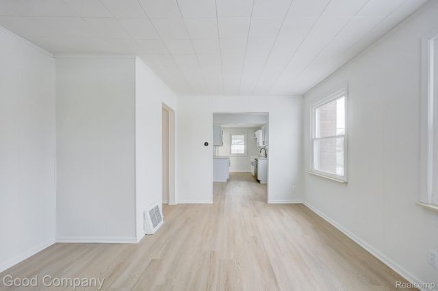 13741 Callender Street, Southgate, MI 48195