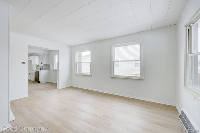 13741 Callender Street, Southgate, MI 48195