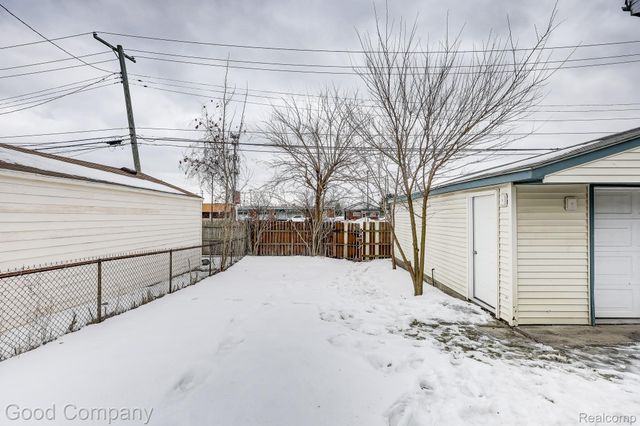 13741 Callender Street, Southgate, MI 48195