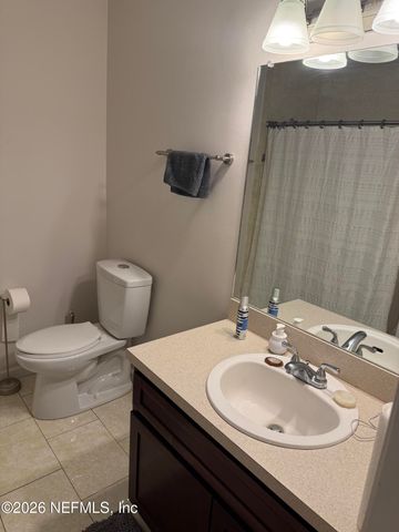 8647 HIPPS Road, Jacksonville, FL 32244