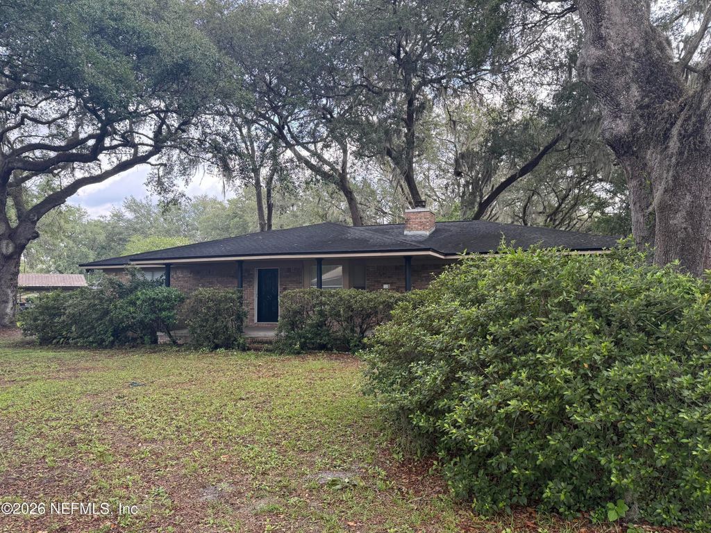 8647 HIPPS Road, Jacksonville, FL 32244