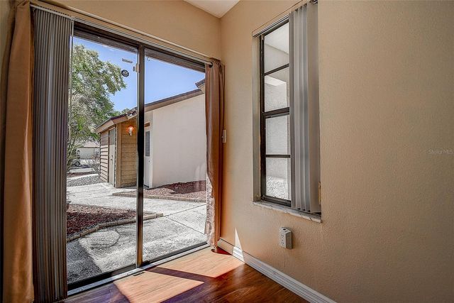 215 LIGHTHOUSE COURT 40215, Safety Harbor, FL 34695