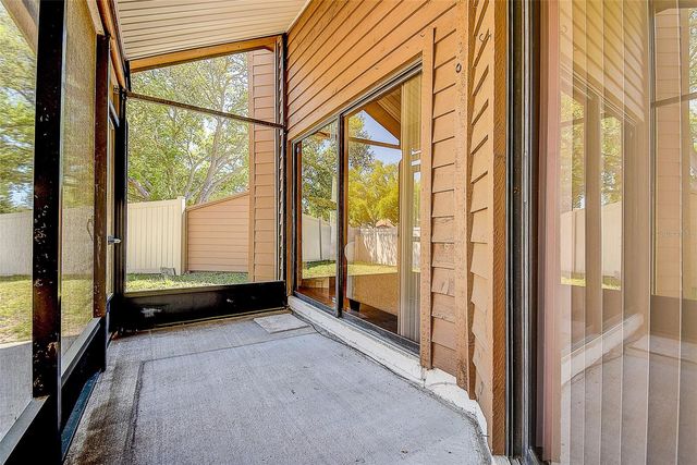 215 LIGHTHOUSE COURT 40215, Safety Harbor, FL 34695