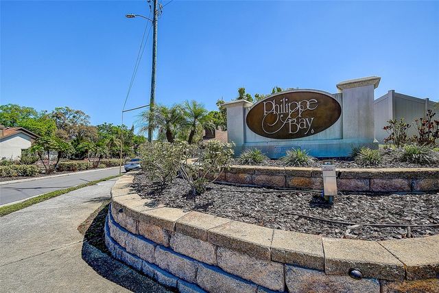 215 LIGHTHOUSE COURT 40215, Safety Harbor, FL 34695