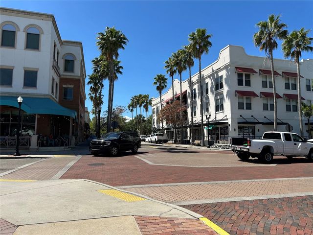 215 LIGHTHOUSE COURT 40215, Safety Harbor, FL 34695