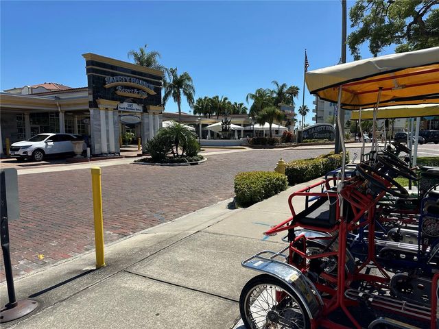 215 LIGHTHOUSE COURT 40215, Safety Harbor, FL 34695