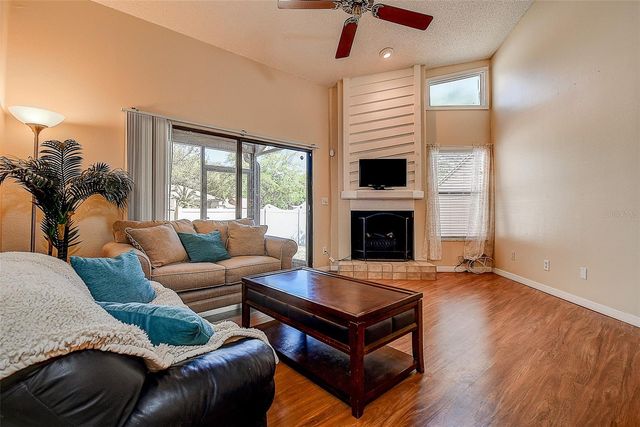 215 LIGHTHOUSE COURT 40215, Safety Harbor, FL 34695