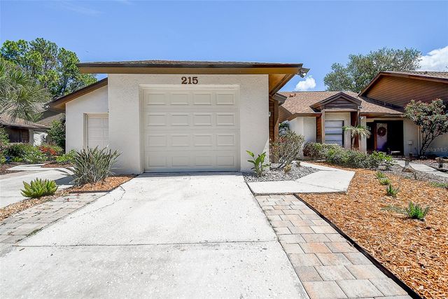 215 LIGHTHOUSE COURT 40215, Safety Harbor, FL 34695