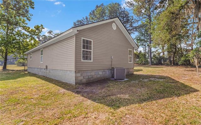 1595 Forest Island Drive NE, Townsend, GA 31331