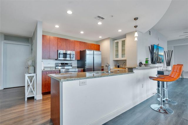 525 E JACKSON STREET 604, Orlando, FL 32801