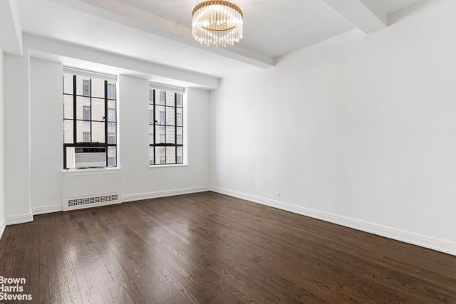 333 W 56th St Apt 6M, New York City, NY 10019
