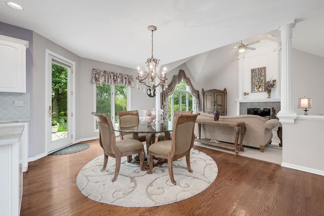 6714 Sweetbriar Lane, Darien, IL 60561
