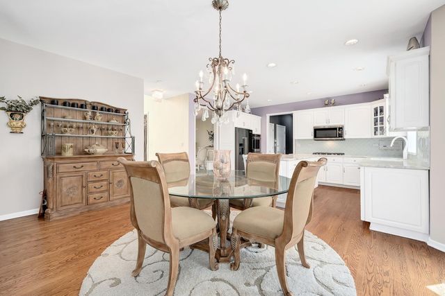 6714 Sweetbriar Lane, Darien, IL 60561