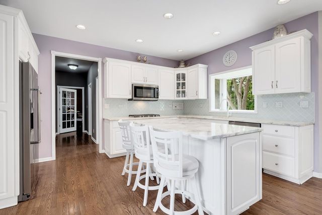 6714 Sweetbriar Lane, Darien, IL 60561