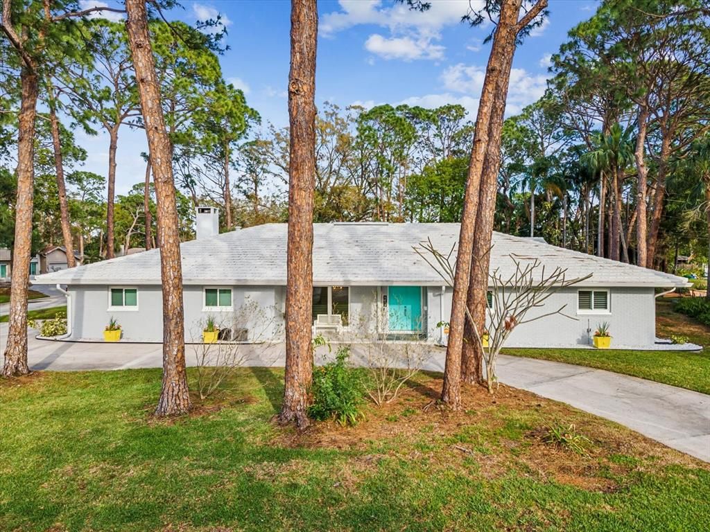 8693 15TH STREET N, St Petersburg, FL 33702