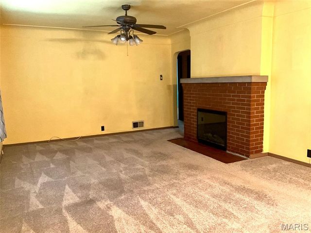 2301 Woodlawn Avenue, Granite City, IL 62040
