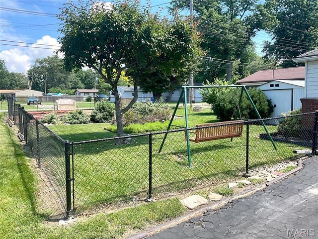 2301 Woodlawn Avenue, Granite City, IL 62040