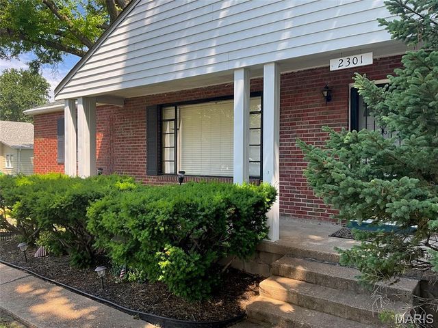 2301 Woodlawn Avenue, Granite City, IL 62040