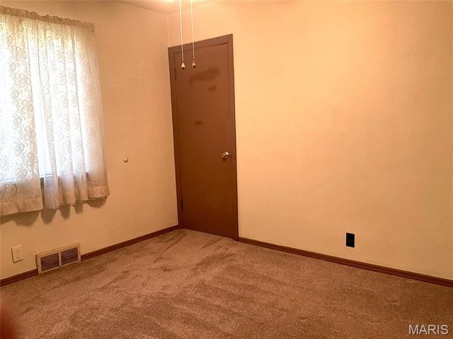 2301 Woodlawn Avenue, Granite City, IL 62040