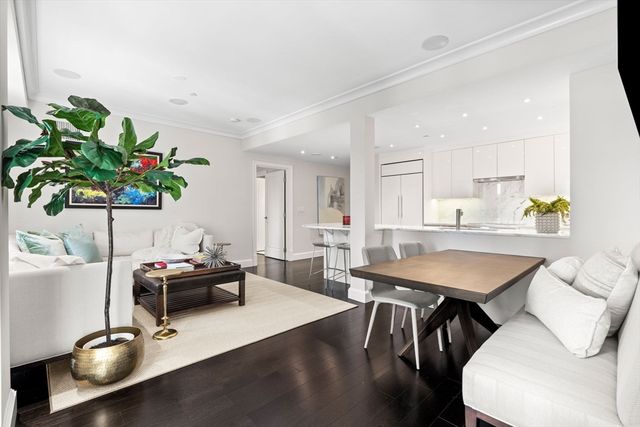 778 Boylston St 8E, Boston, MA 02199