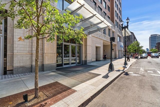 778 Boylston St 8E, Boston, MA 02199