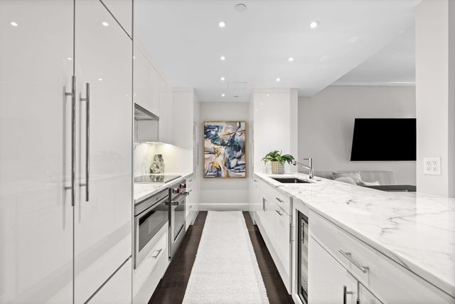 778 Boylston St 8E, Boston, MA 02199
