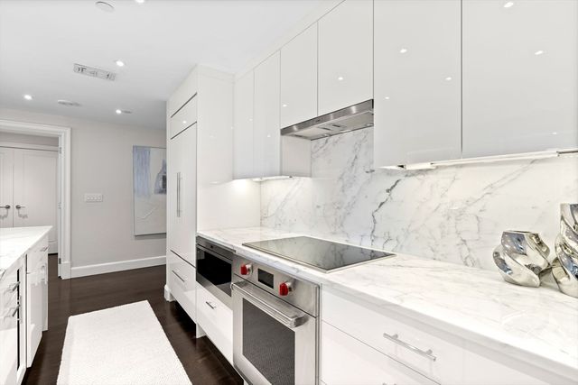 778 Boylston St 8E, Boston, MA 02199