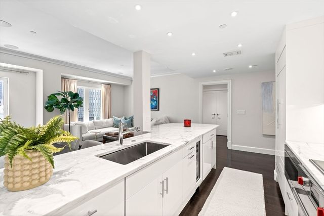 778 Boylston St 8E, Boston, MA 02199