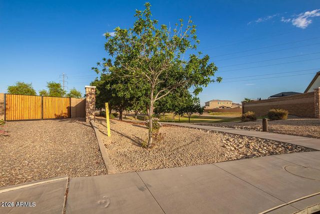 3161 S 183RD Drive, Goodyear, AZ 85338