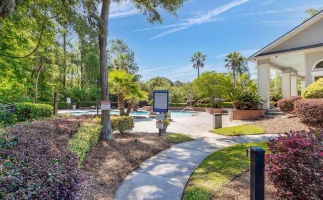 700 Daniel Ellis Drive 12104, Charleston, SC 29412