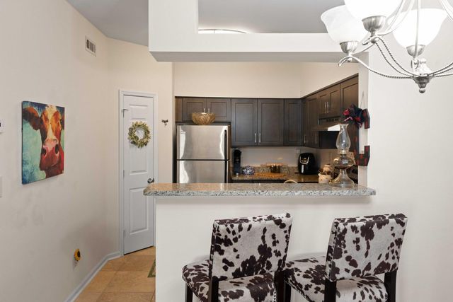 700 Daniel Ellis Drive 12104, Charleston, SC 29412