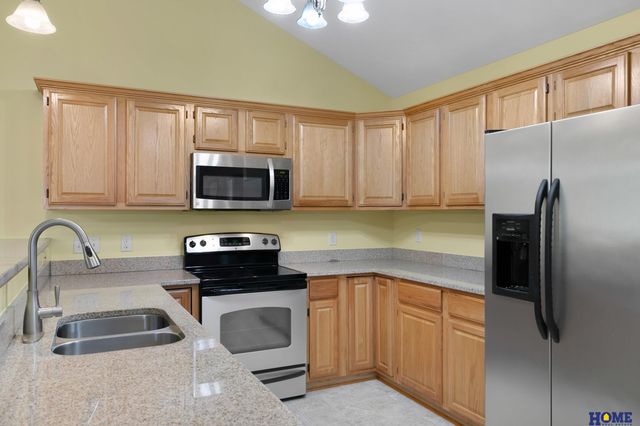 7533 Hamann Meadows Place, Lincoln, NE 68506