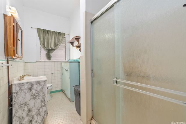 3115 Makini Street, Honolulu, HI 96815