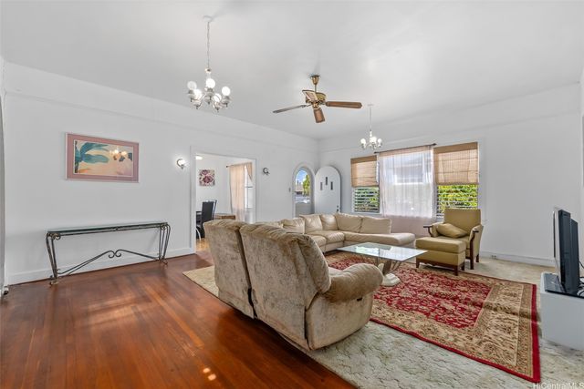 3115 Makini Street, Honolulu, HI 96815