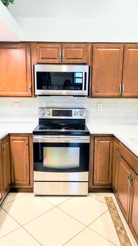 1170 Staghorn Street, Wellington, FL 33414